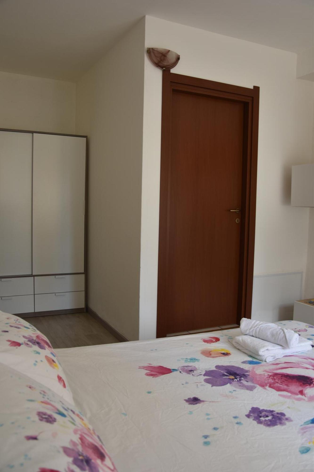 Il Girasole Apartment Iglesias Exterior photo